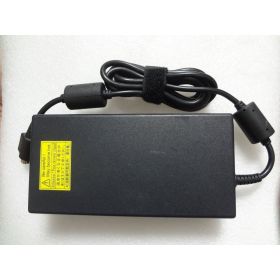 PA3546E-1AC3 Toshiba XEO Notebook Adaptörü