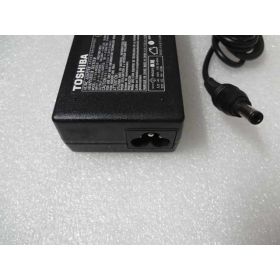 Toshiba PA3516E-1AC3 Orjinal Notebook Adaptörü