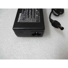 Toshiba PA3516E-1AC3 Orjinal Notebook Adaptörü