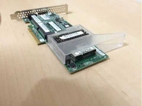 HP SMART ARRAY P440 4GB FBWC 12GB SAS CONTROLLER 749797-001